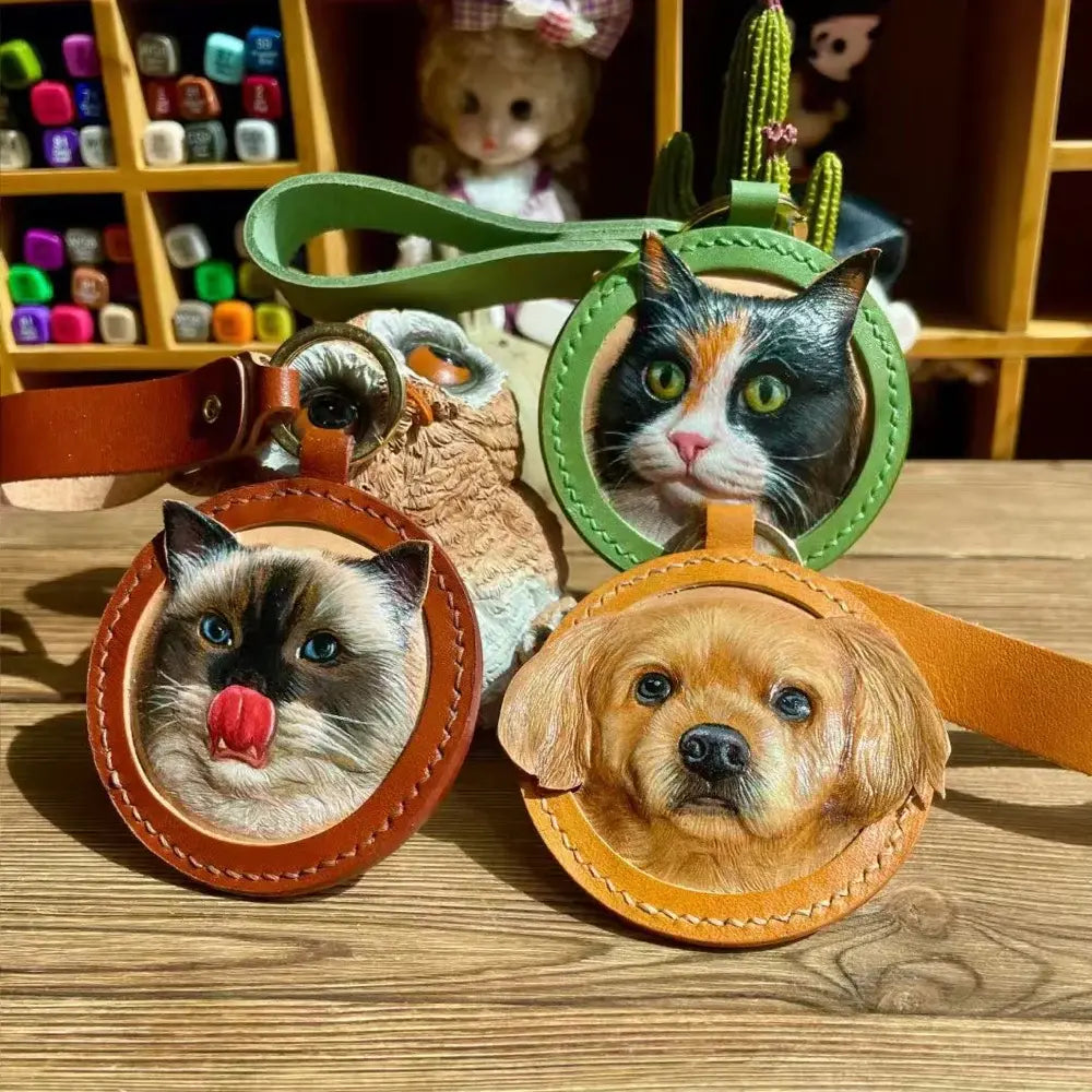 Handmade Leather Pet Portrait Keychain – Custom Dog or Cat Face Charm